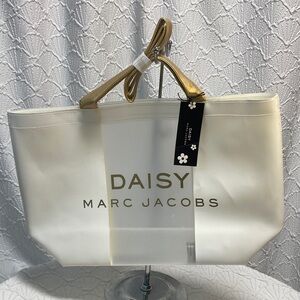 NWT Marc Jacobs Daisy frosted clear White & Gold Tote festival roomy easy clean